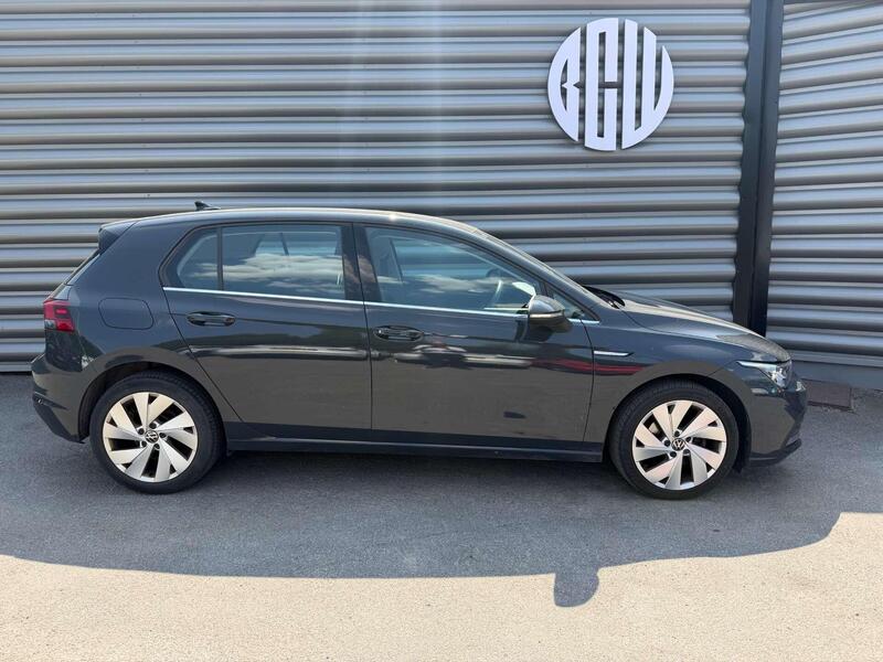 Volkswagen Golf view 2
