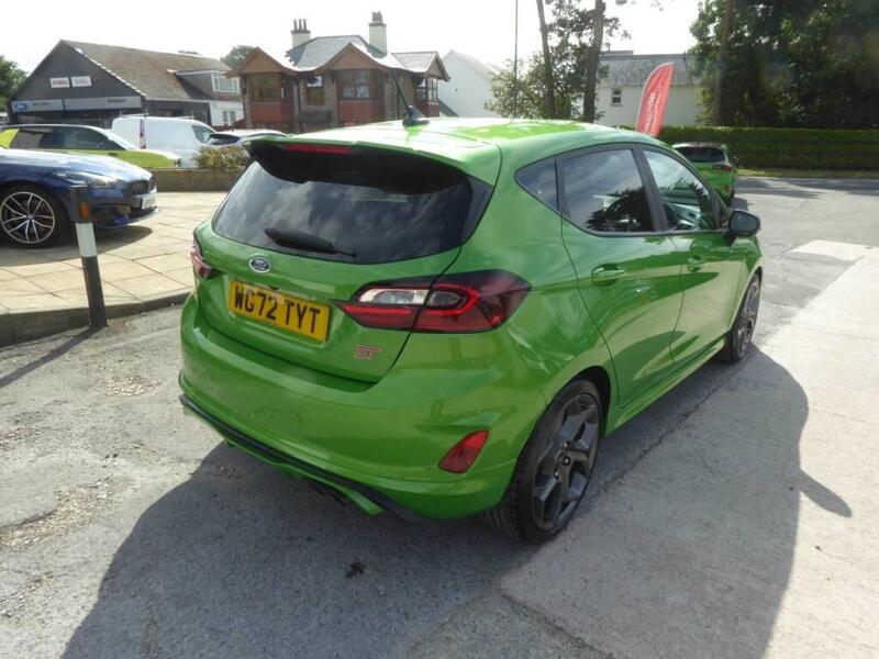 Ford Fiesta view 3