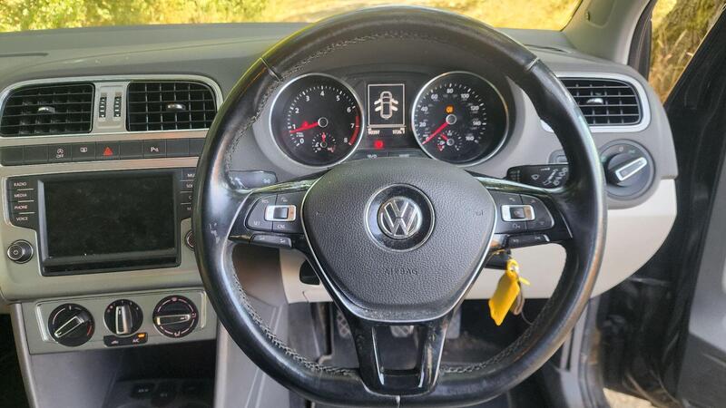 2017 Volkswagen Polo — photo 25