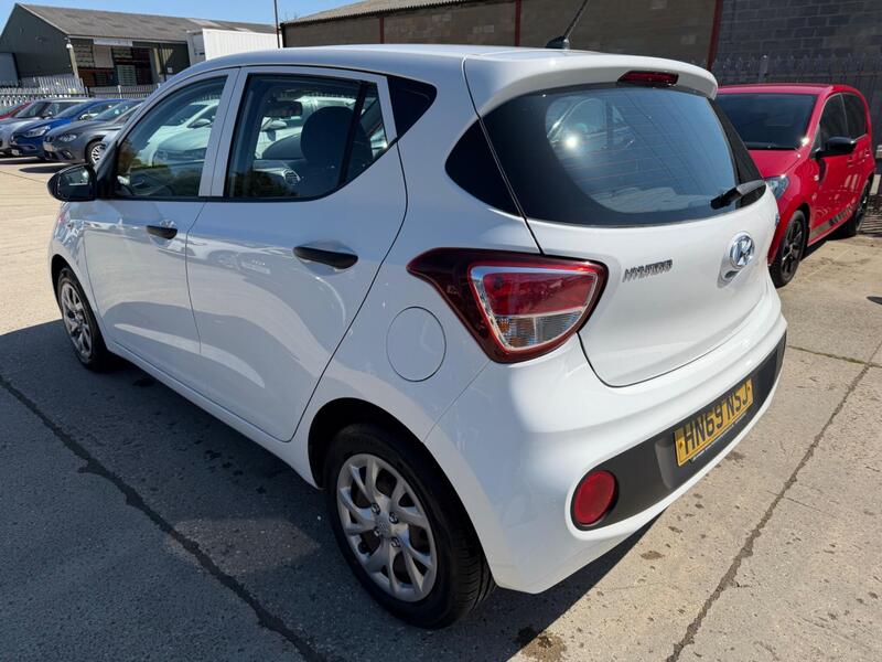 Hyundai I10 view 7