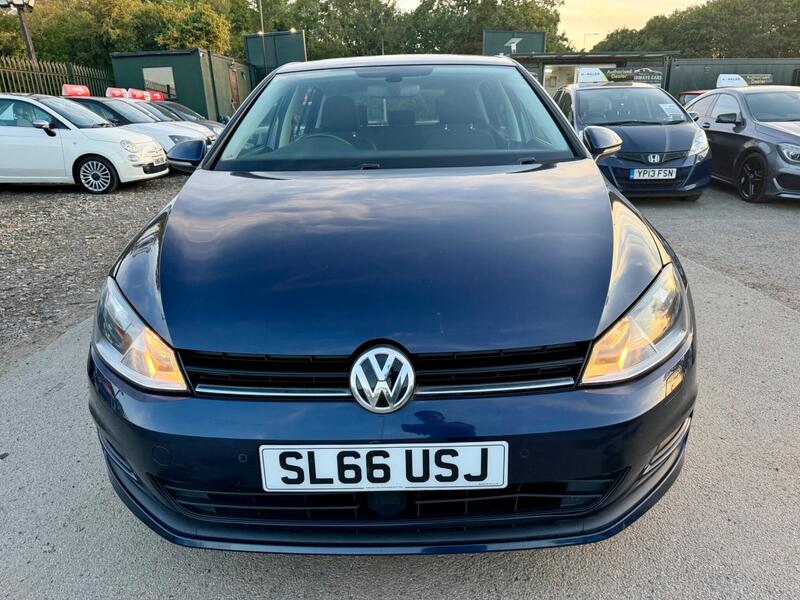 Volkswagen Golf view 7