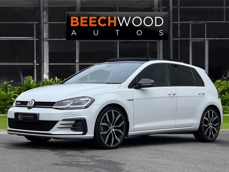 Volkswagen Golf view 2