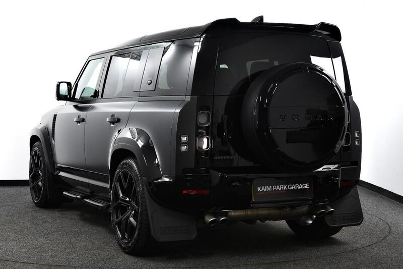 Land Rover Defender 110 view 5