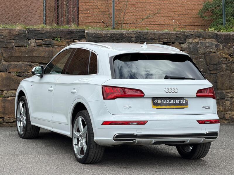 Audi Audi Q5 view 5