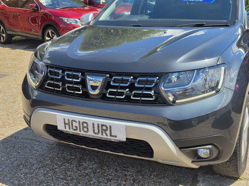 Dacia Duster view 6