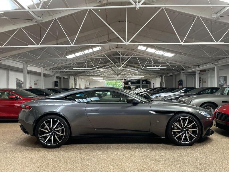 Aston Martin DB11 view 7