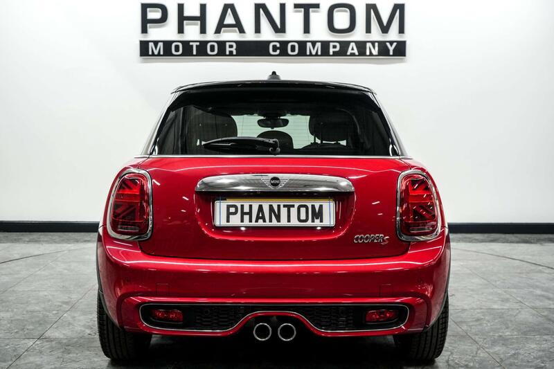 Mini Hatch view 4