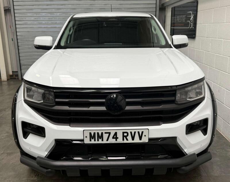 Volkswagen Amarok view 2
