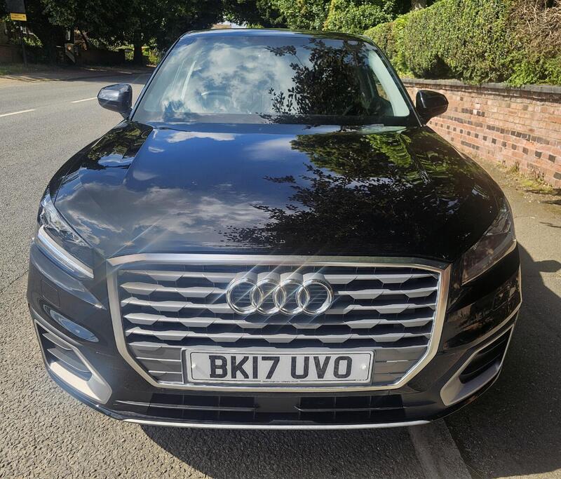 Audi Q2 view 7