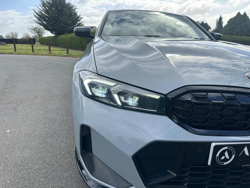 BMW 3 Series view 6