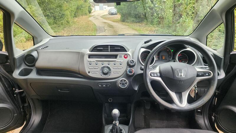 2010 Honda Jazz — photo 23