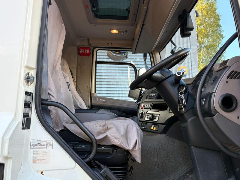 DAF CF230 26T Hot Box Rear Steer (Twin)
