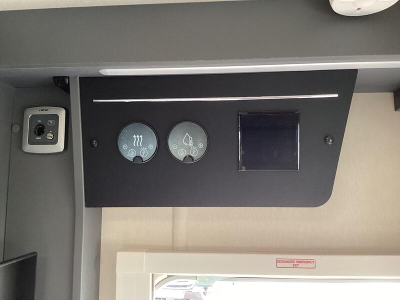 Auto-Trail F-Line F67 — image 21