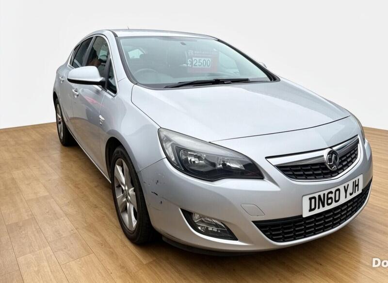 2010 Vauxhall Astra in Silver for sale