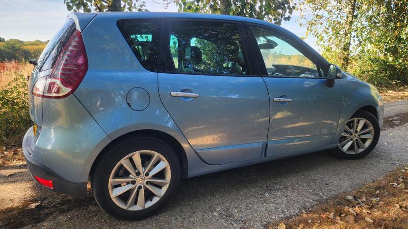 2010 Renault Scenic — photo 13
