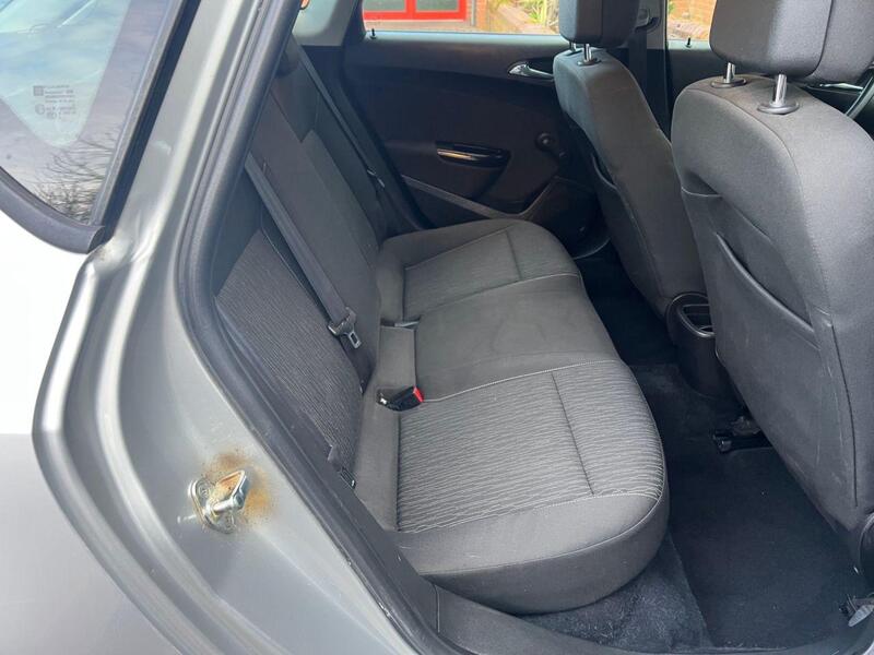 Vauxhall Astra view 10