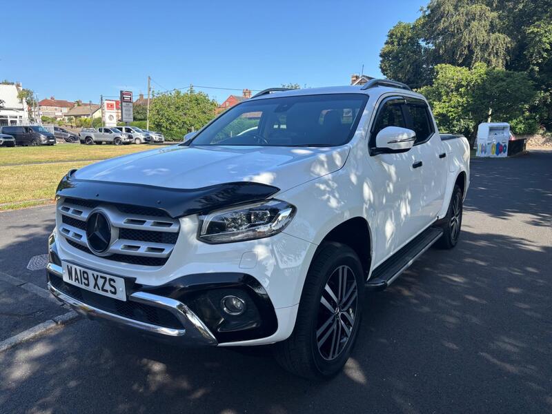 Mercedes-Benz X-Class view 3