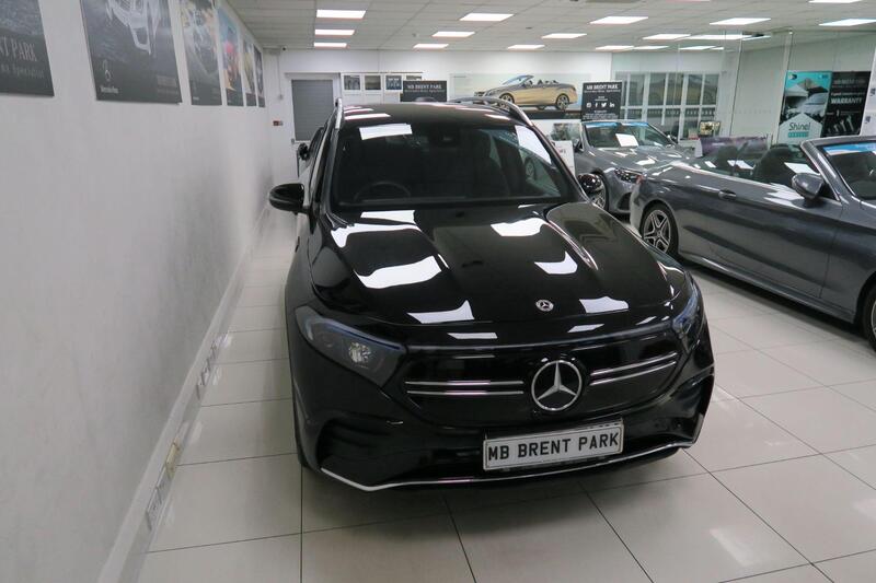 Mercedes-Benz 300 view 3