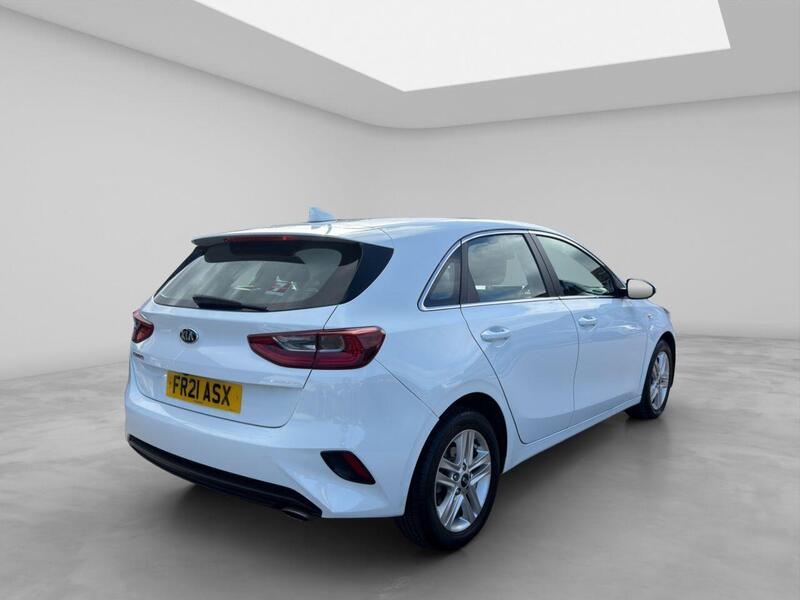 Kia Ceed view 4