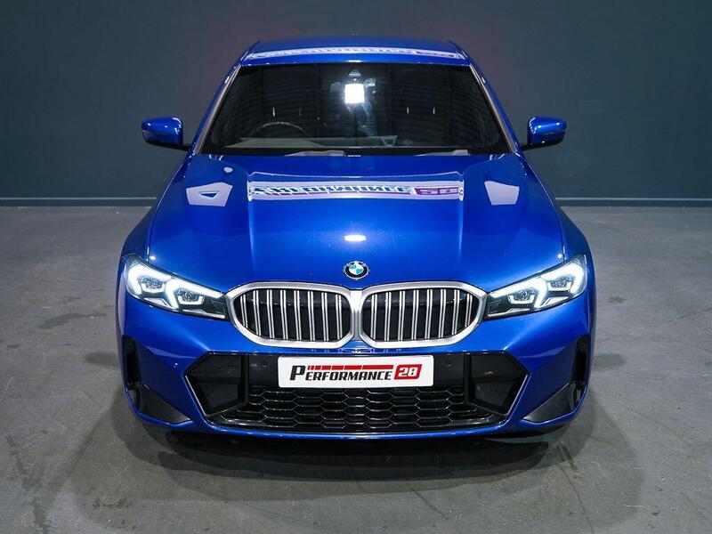BMW 3 Series view 4