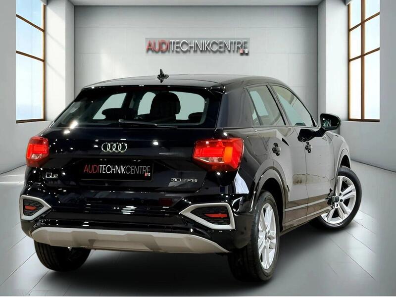 Audi Q2 view 4