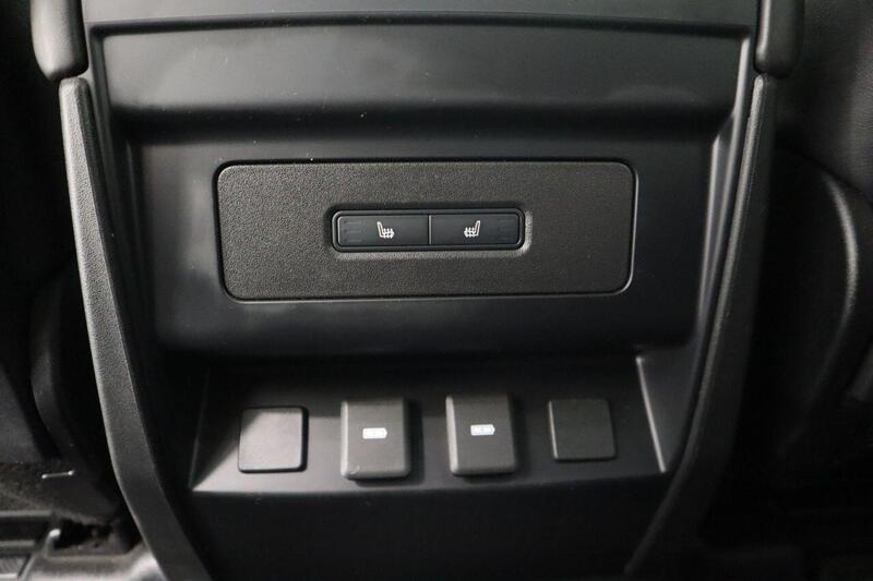 Land Rover Defender view 37