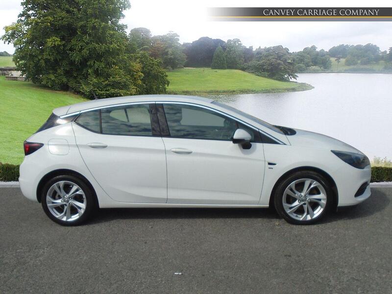 Vauxhall Astra view 5