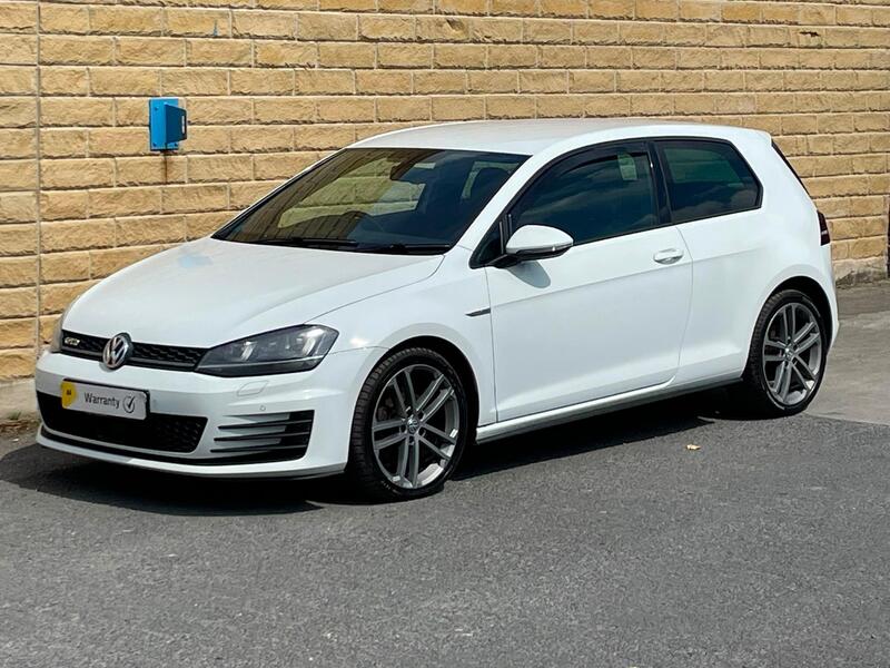 Volkswagen Golf main image