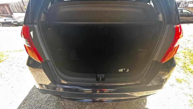 2013 Honda Jazz — photo 28