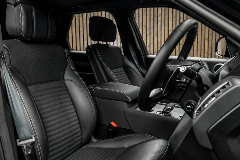 Land Rover Discovery view 2