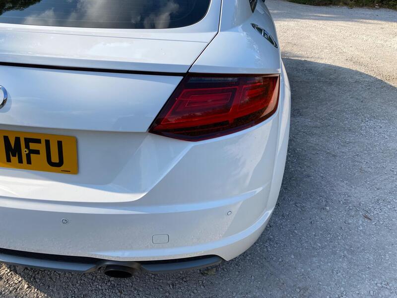 Audi TT view 7