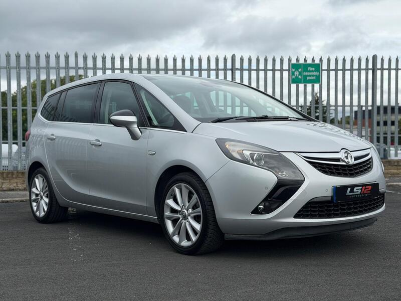 2015 Vauxhall Zafira Tourer in Silver for sale