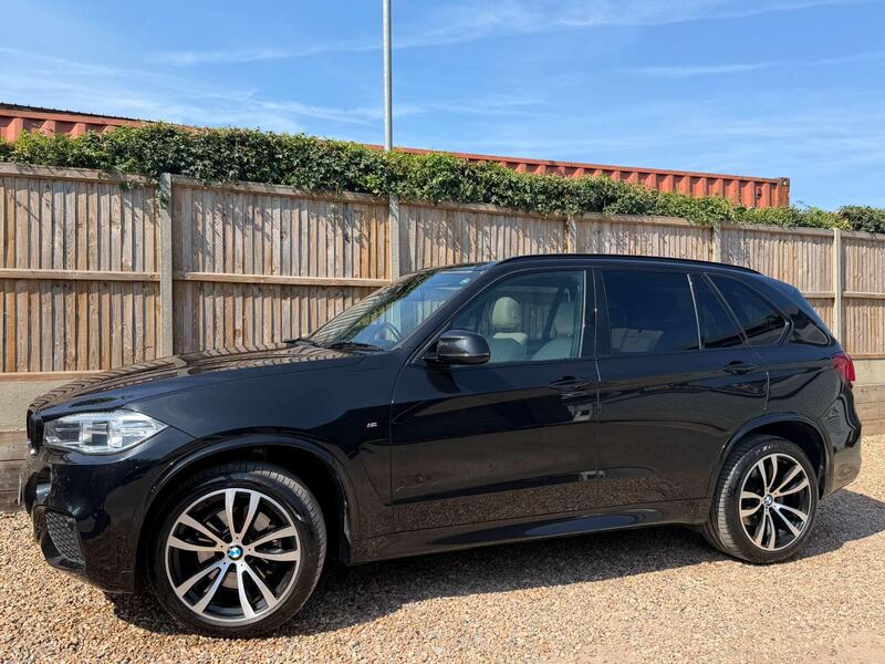 BMW X5 view 5
