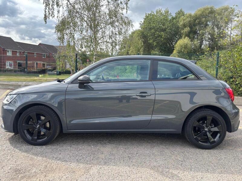 Audi A1 view 3