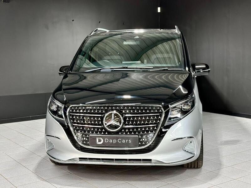Mercedes-Benz V Class view 3