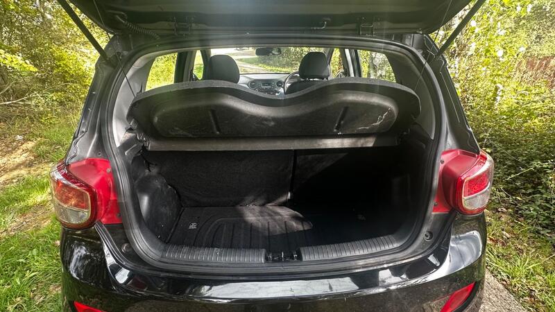 2015 Hyundai i10 — photo 17
