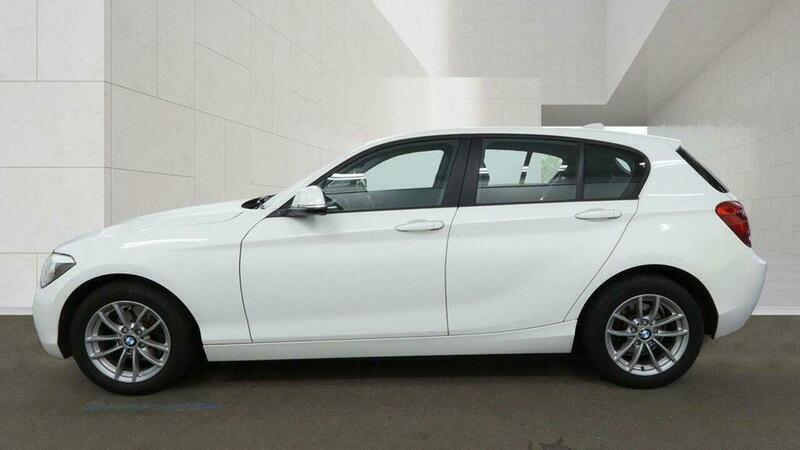 BMW 1 Series view 6