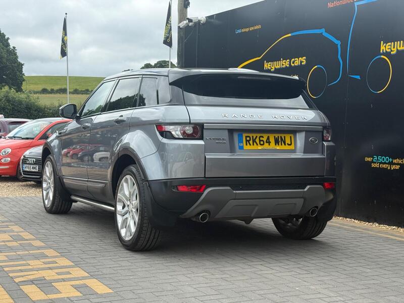 Land Rover Range Rover Evoque view 3