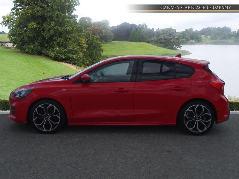 Ford Focus view 6