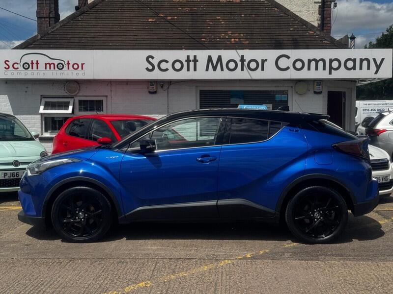 Toyota C-HR view 5