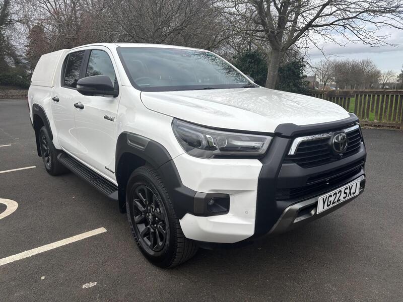 Toyota Hilux main image
