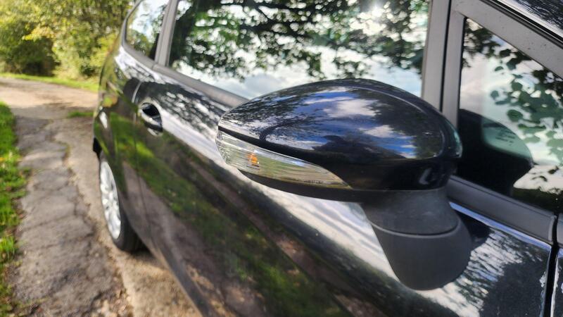 2014 Ford Fiesta — photo 22