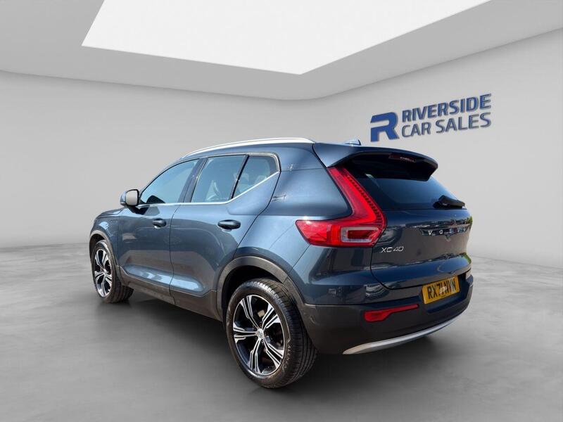 Volvo XC40 view 6