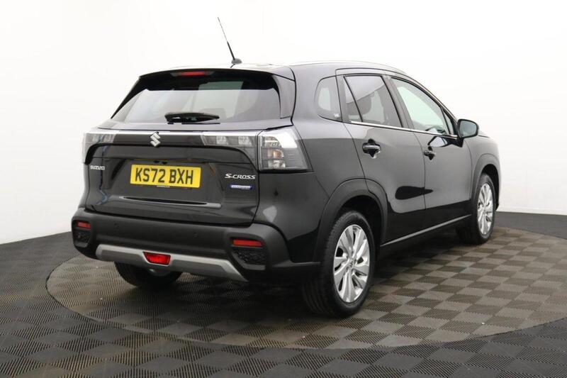 Suzuki S-Cross view 4