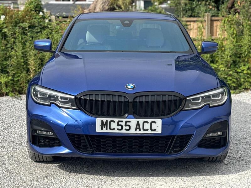 BMW 3 Series view 4
