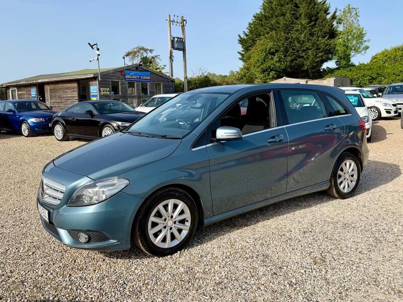 Mercedes-Benz B Class view 5