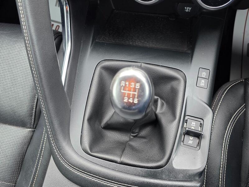 Jaguar E-Pace view 2