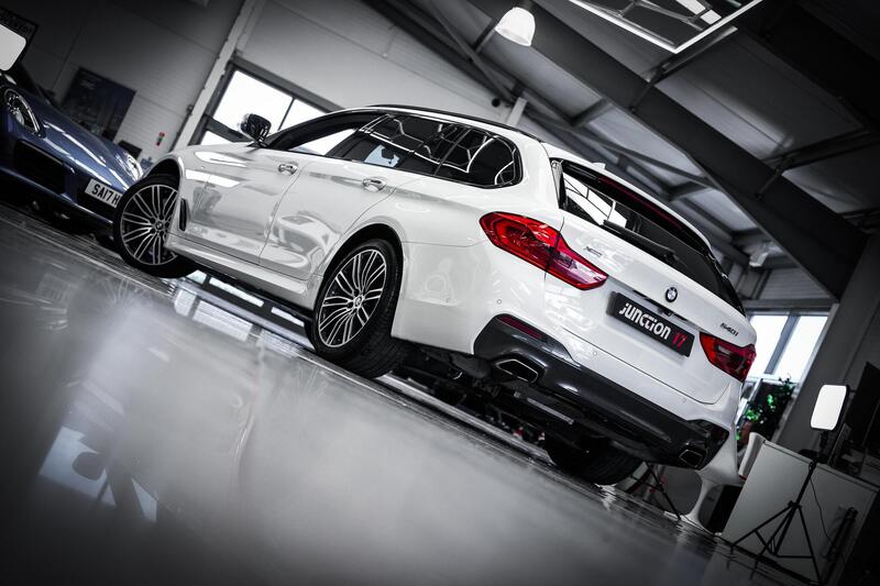 BMW 5 Series view 5