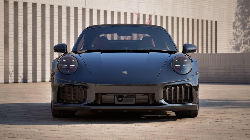 Porsche 911 view 2