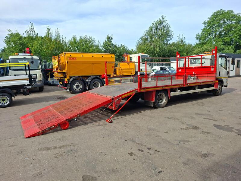 Isuzu N75 190  7.5T Beavertail